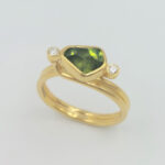 peridot-gold-diamond-ring